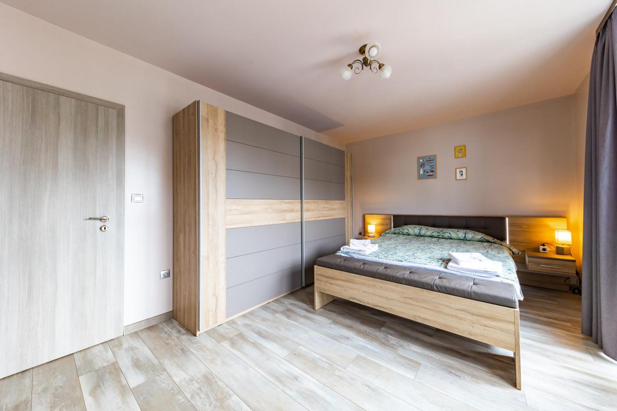 Happy Town Apartments Veliko Tŭrnovo Exterior foto